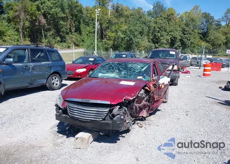 2014 Chrysler 200 Lx z USA, uszkodzony, nr VIN 1C3CCBAB6EN209001